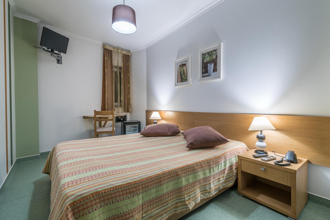 Hotel Promontorio 纳扎雷 外观 照片